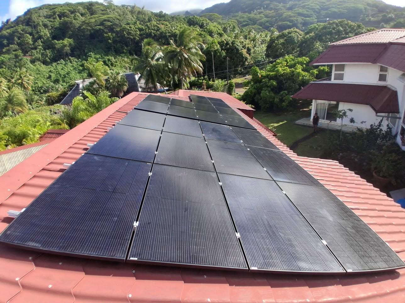 Toiture photovoltaïque résidentielle à Avera, Raiatea