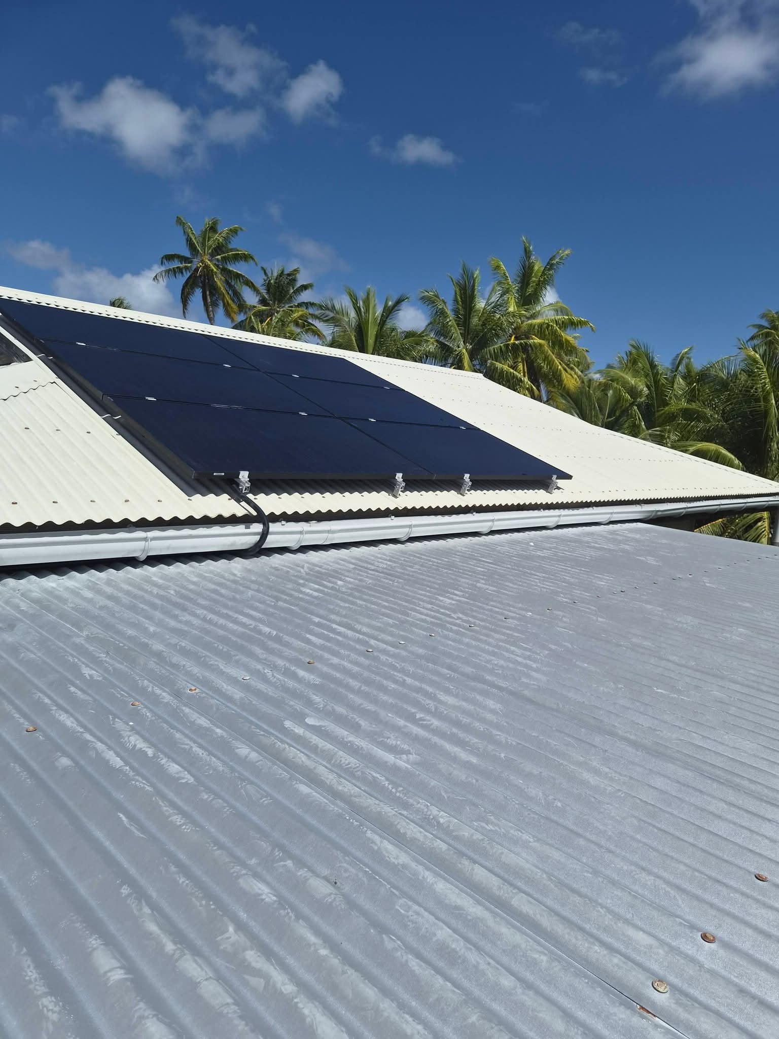 Toiture photovoltaïque résidentielle à Manihi
